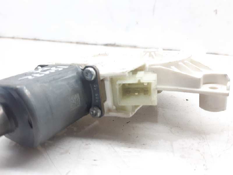 MERCEDES-BENZ C-Class W204/S204/C204 (2004-2015) Front Left Door Window Regulator Motor 2048200142 18481186