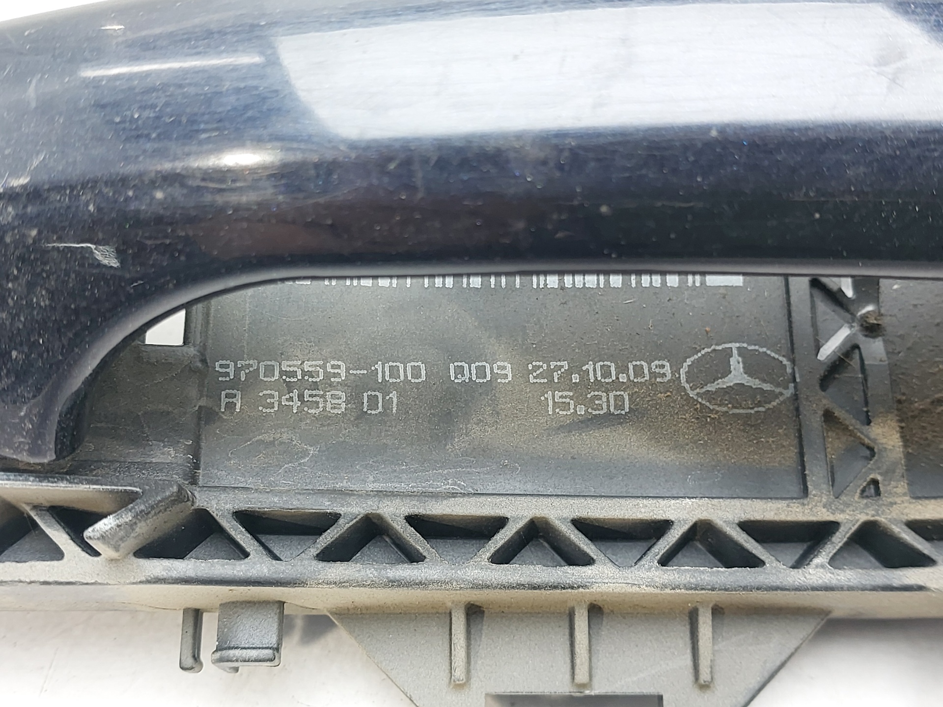 MERCEDES-BENZ C-Class W204/S204/C204 (2004-2015) Наружная ручка передней правой двери A2047600834 24053686