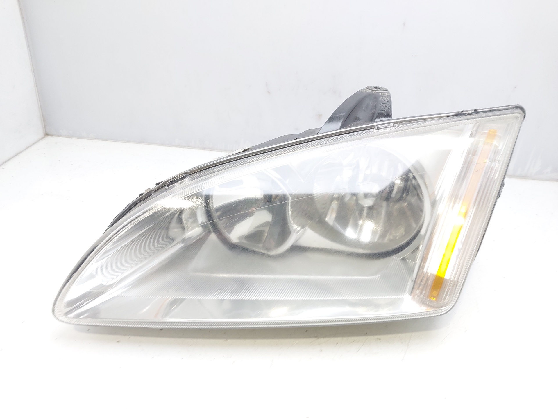 PEUGEOT Focus 2 generation (2004-2011) Фара передняя левая 4M5113W030AF 23015084