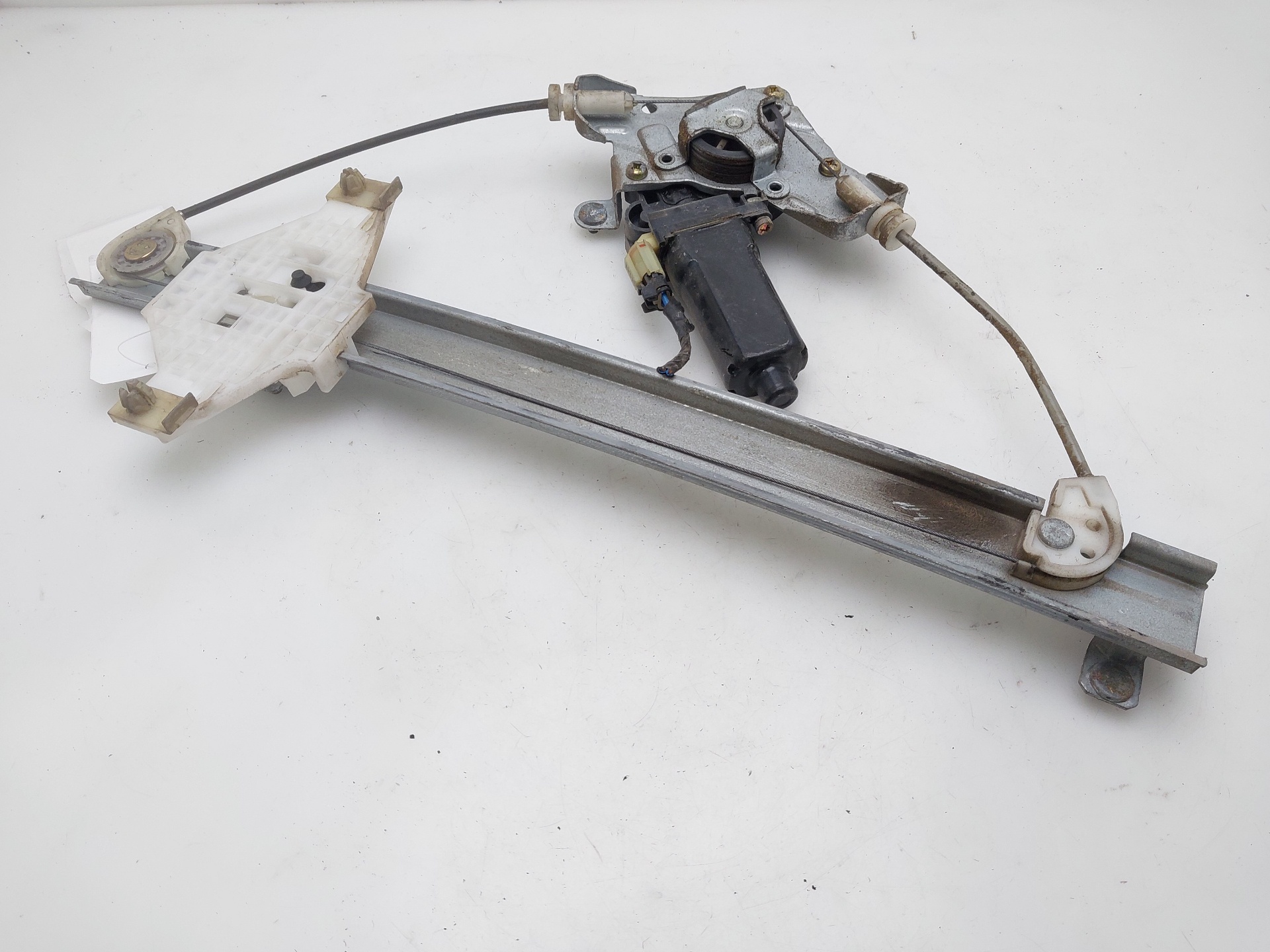 HYUNDAI Terracan 2 generation (2004-2009) Rear left door window lifter 83403H1000 24761784