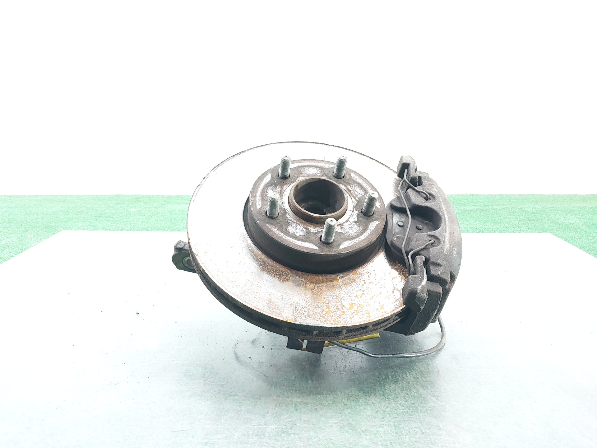 FORD Focus 3 generation (2011-2020) Front Right Wheel Hub 1776788 22576182