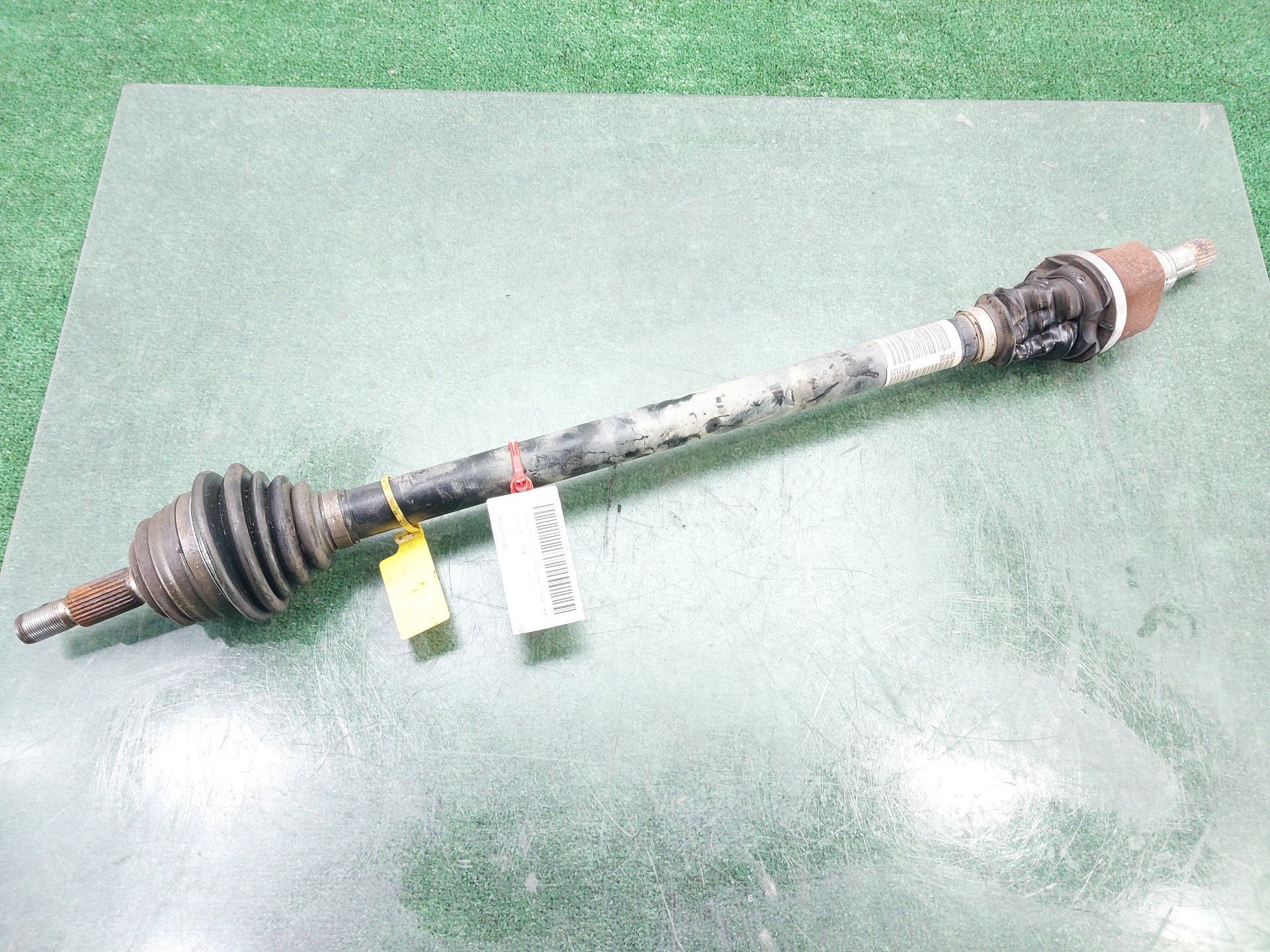 PEUGEOT 308 T9 (2013-2021) Front Right Driveshaft 9806699780 23056425