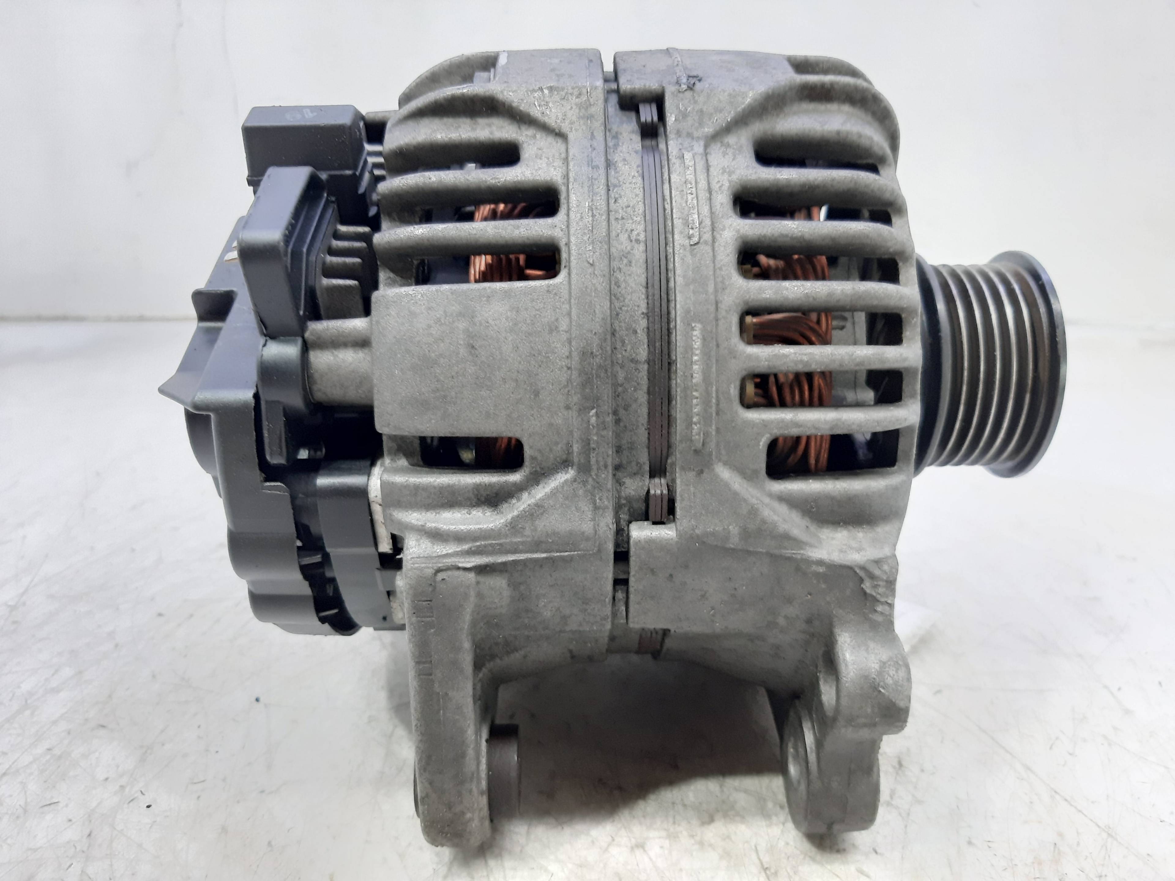 SEAT Cordoba 1 generation (1993-2003) Alternator 037903025M 22459381