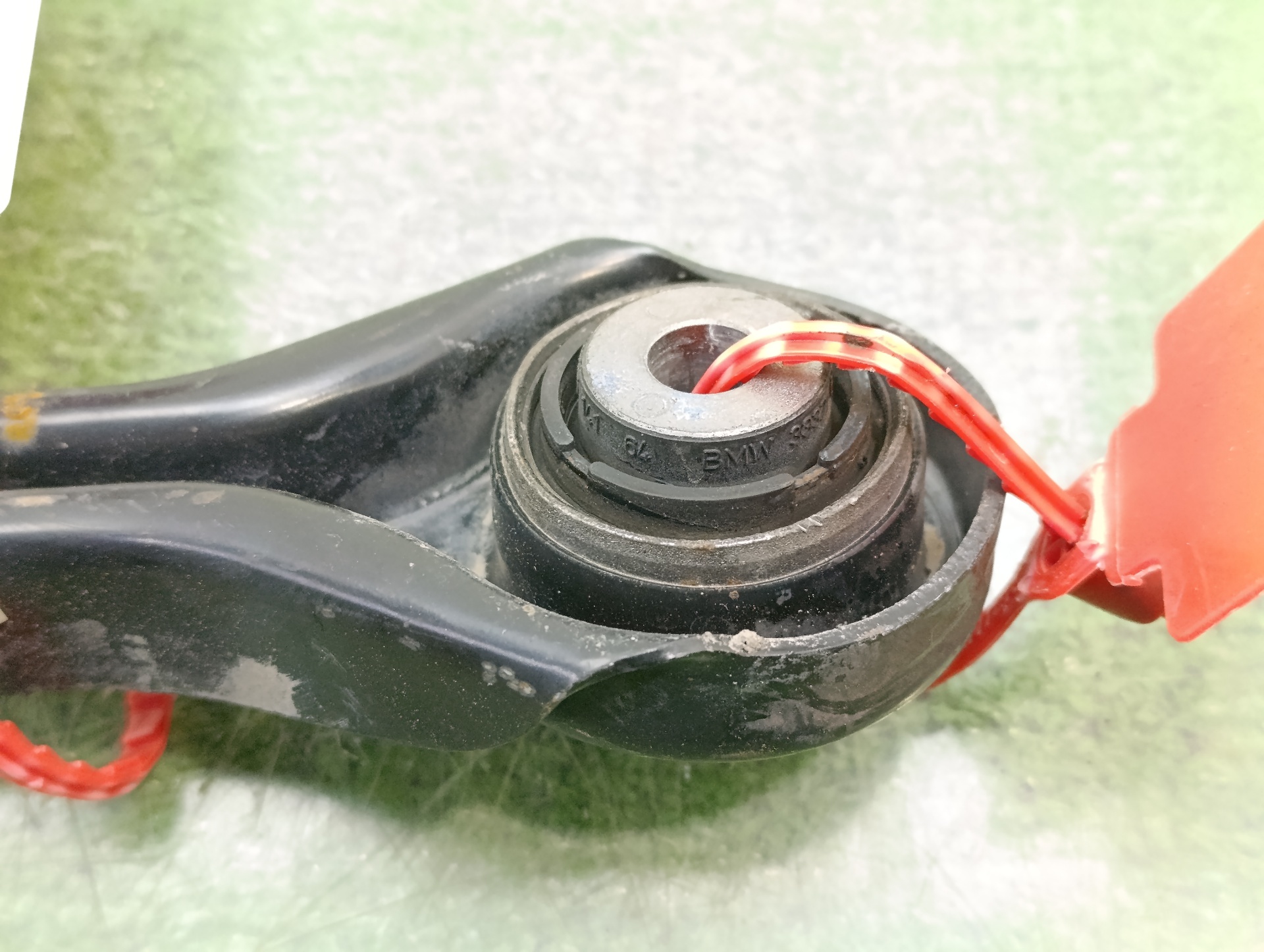 Brazo de la suspensión superior trasero izquierdo N46B20B 33326763473 de Bmw 1 (e87) 2007-2011 - pieza usada
