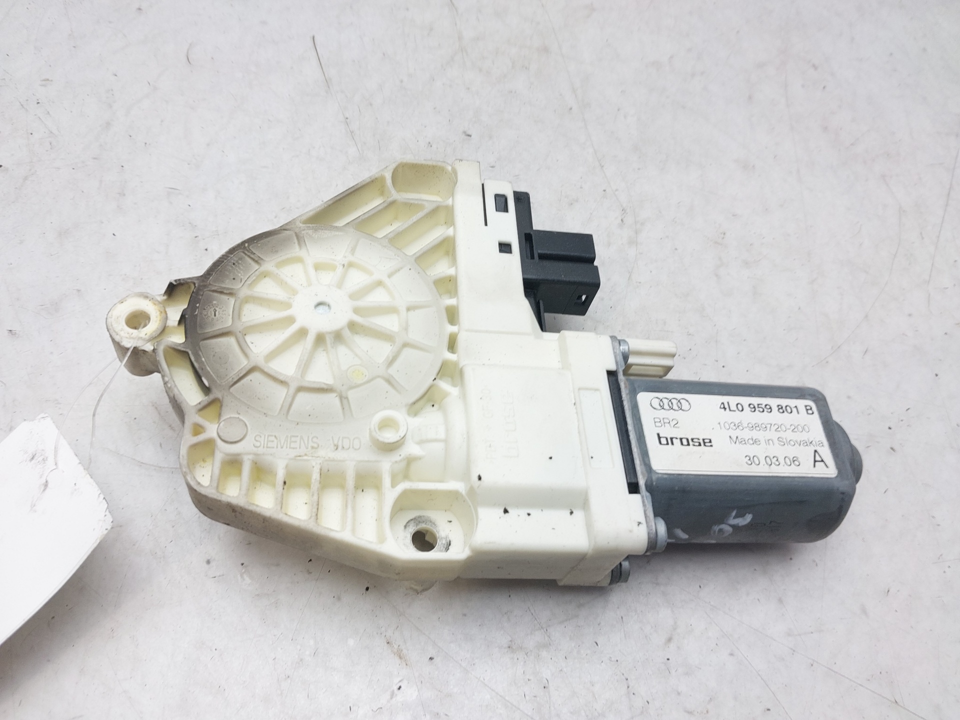 AUDI Q7 4L (2005-2015) Front Left Door Window Regulator Motor 4L0959801B 20793371