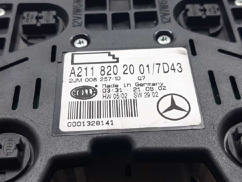 MERCEDES-BENZ E-Class W211/S211 (2002-2009) Andre interiørdeler 2118202001 18573315