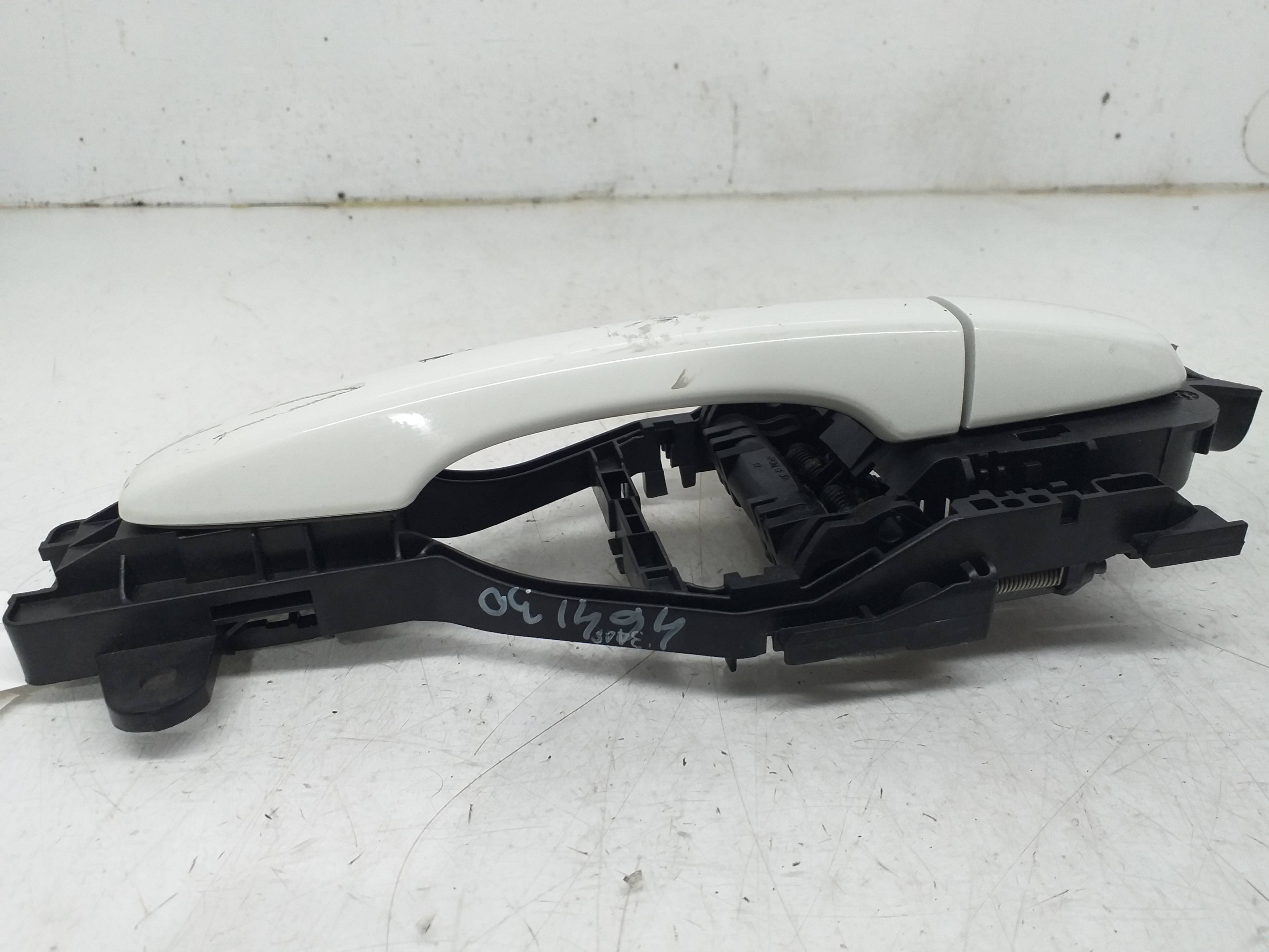 VOLVO V40 2 generation (2012-2020) Front Right Door Exterior Handle 31440084 18690136