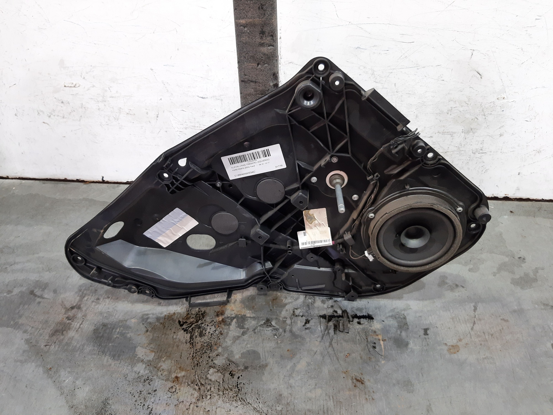 FORD Fiesta 5 generation (2001-2010) Aizmugurējo kreiso durvju logu pacēlājs C1BBA045H23AC 20660694