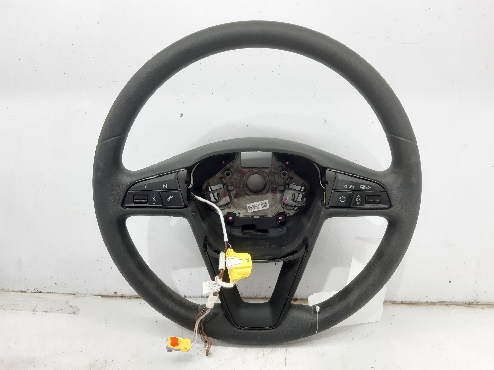 SEAT Alhambra 2 generation (2010-2021) Steering Wheel 5F0419091A 18654636