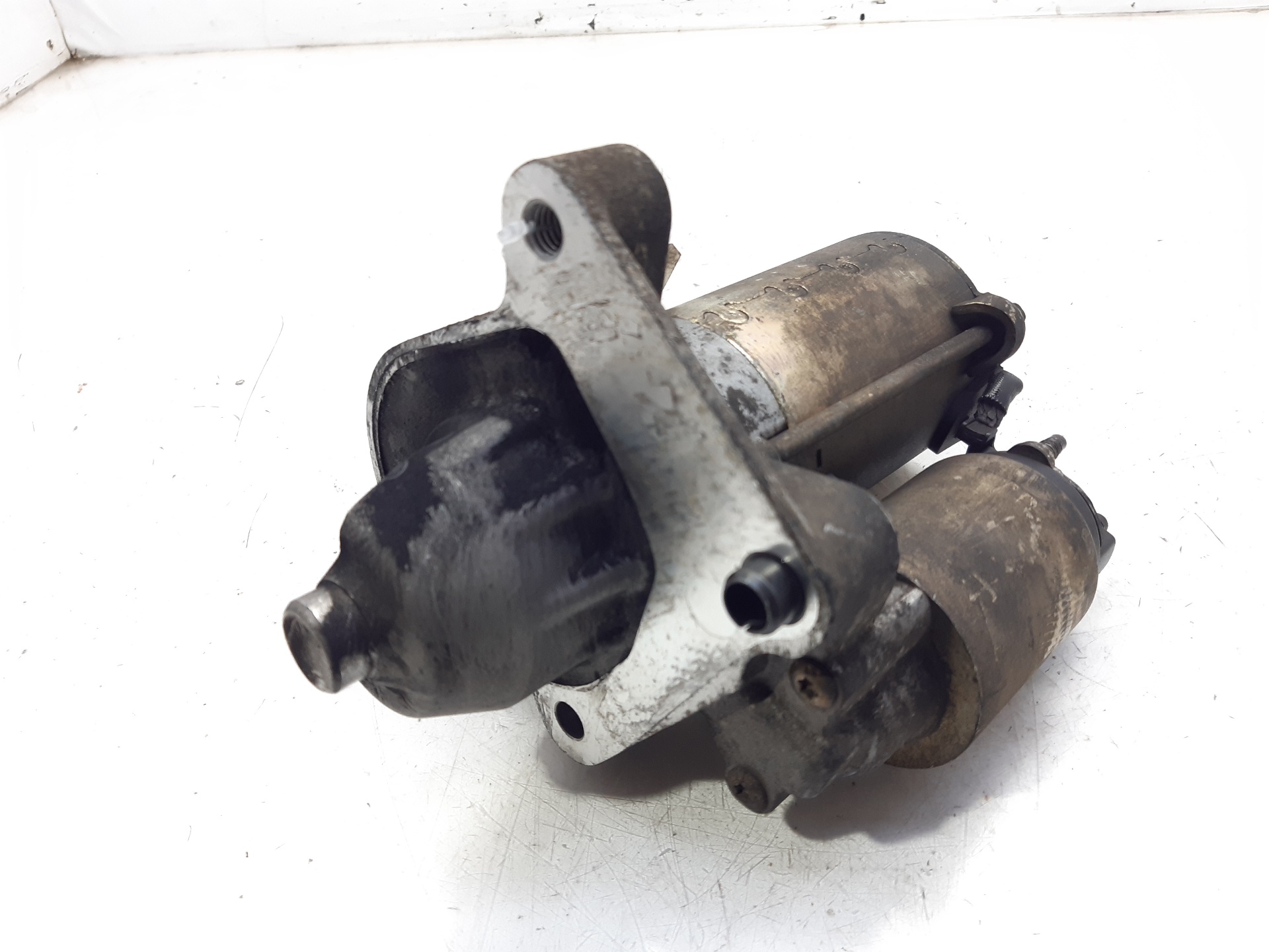 Motor de arranque G8DA 1469712 de Ford Focus ii sedán (db_, fch, dh) 2005-2012 109 CV con 146685 km