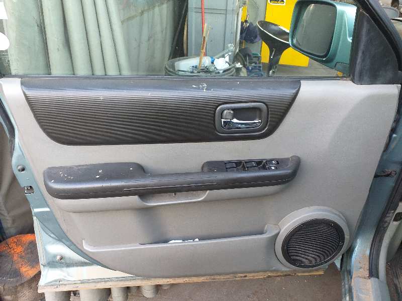 NISSAN X-Trail T30 (2001-2007) Решетка радиатора 623108H700 22042768