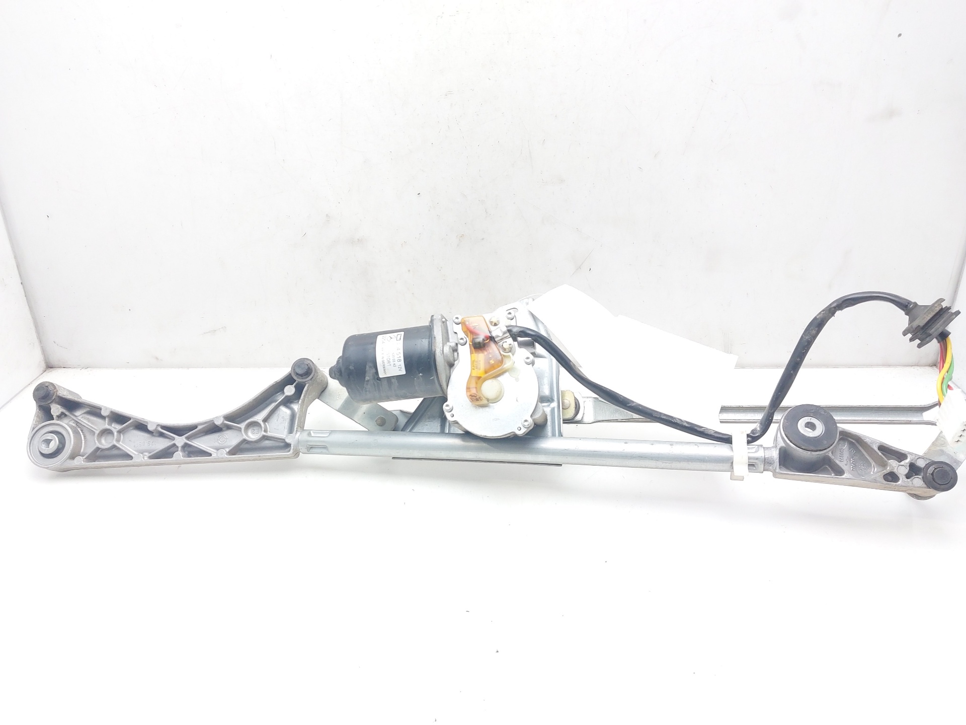 MERCEDES-BENZ C-Class W203/S203/CL203 (2000-2008) Front Windshield Wiper Mechanism A2038200342 26600456