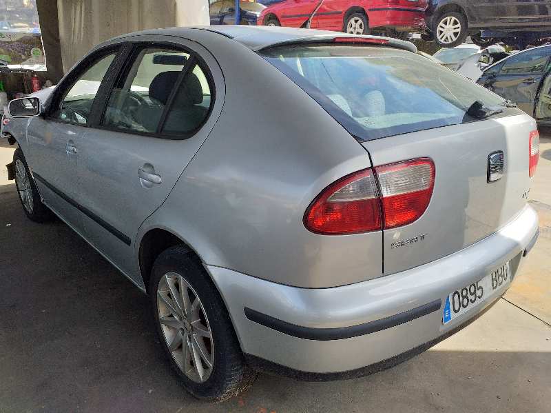 SEAT Leon 1 generation (1999-2005) Galinių dešinių durų išorinė rankenėlė 3B0837207CFKZ 20195480