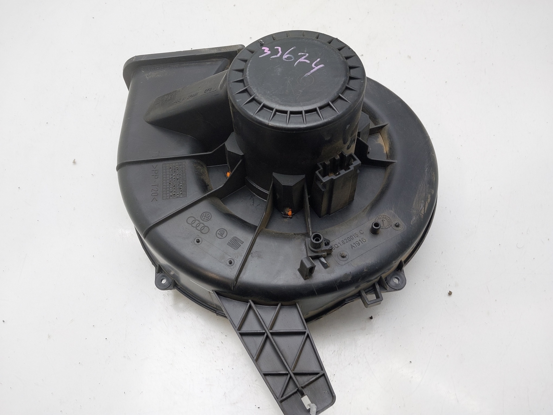 SEAT Ibiza 3 generation (2002-2008) Motor încălzitor interior 6Q1820015C 25002578