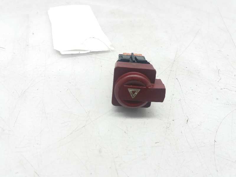 CITROËN C4 1 generation (2004-2011) Bouton de danger 96480877KR 20194142