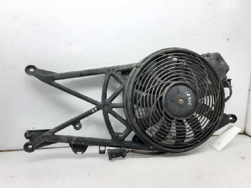 OPEL Meriva 1 generation (2002-2010) Porlasztóventilátor 52406447 18415398