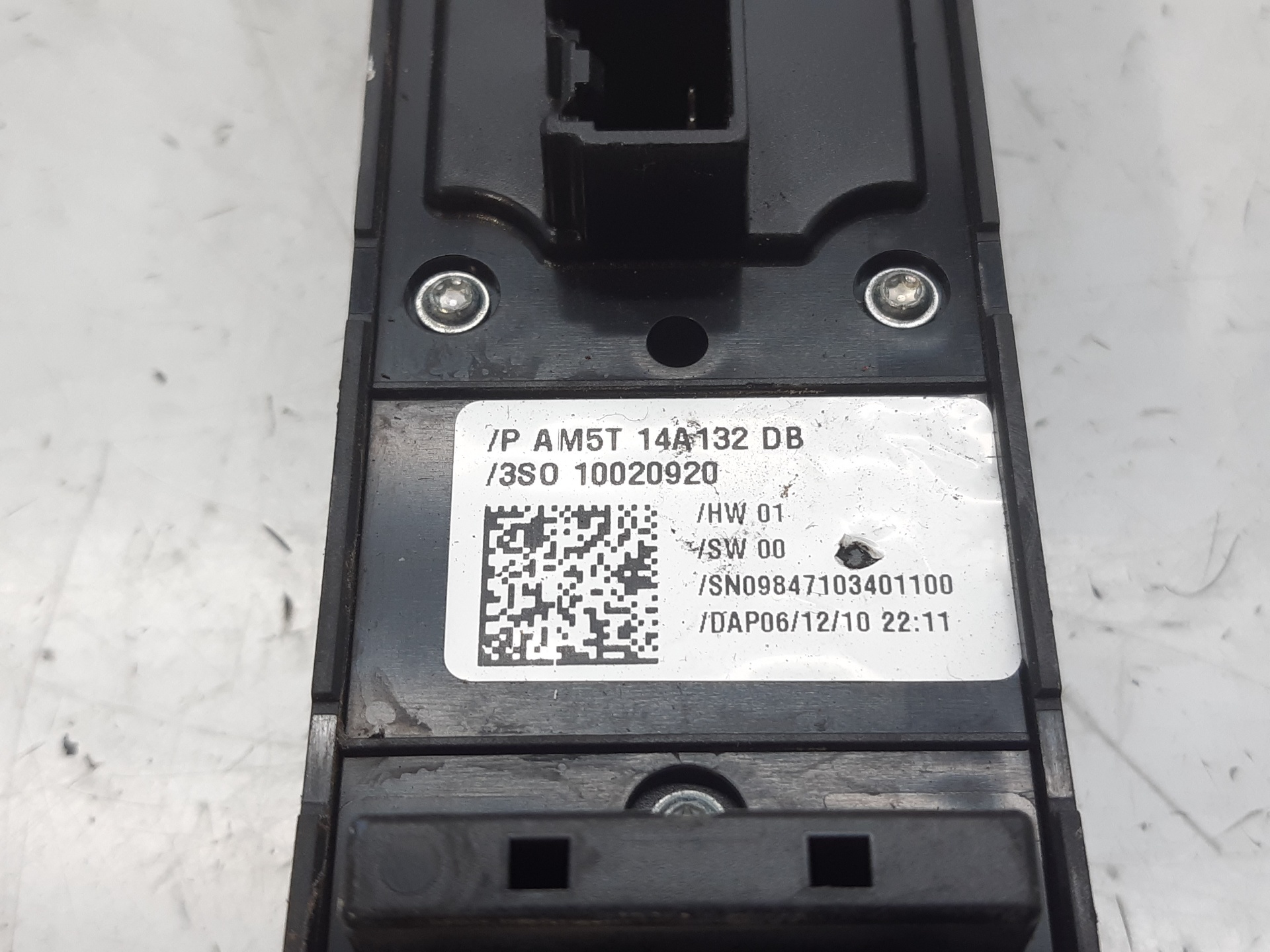 FORD C-Max 2 generation (2010-2019) Front Left Door Window Switch AM5T14A132DB 24053244