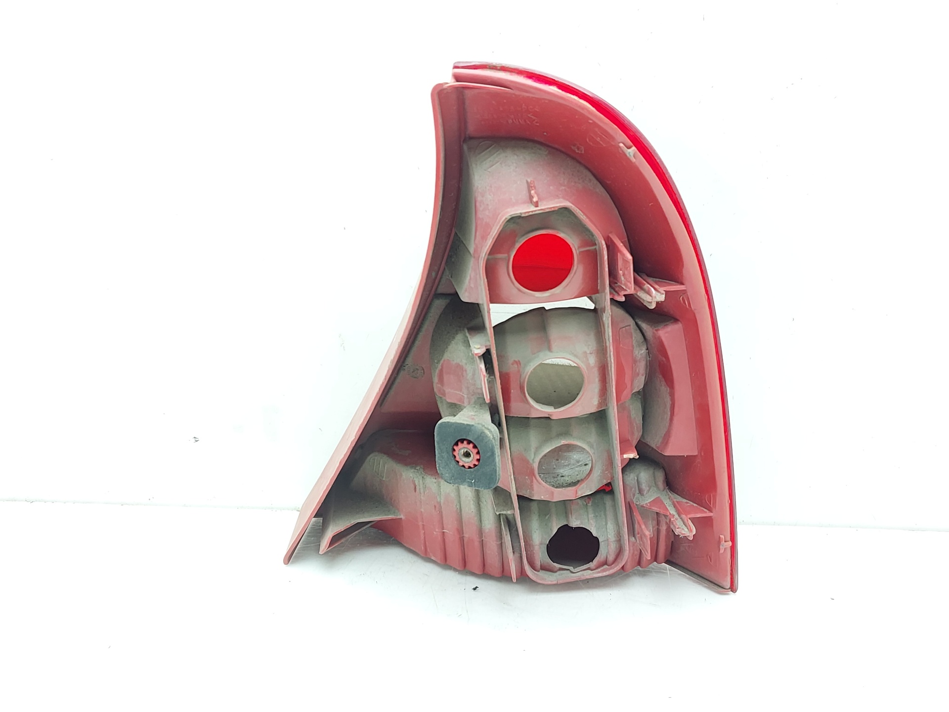 Rear lamp lh F8Q 8200071413 de Renault Clio ii 2003-2016 64 CV - pieza usada
