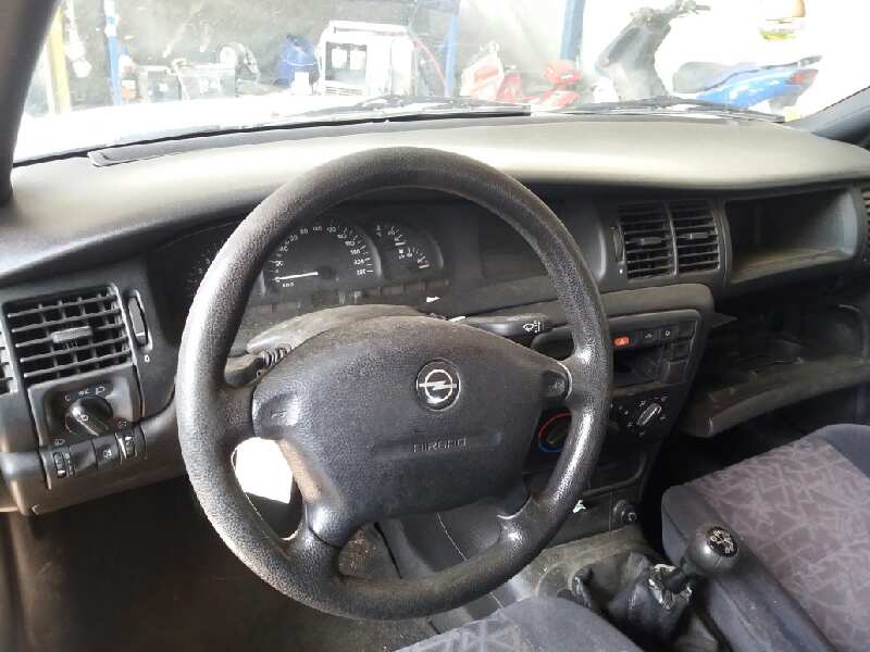 OPEL Vectra B (1995-1999) Vänster bakdörr 09153659 18372164