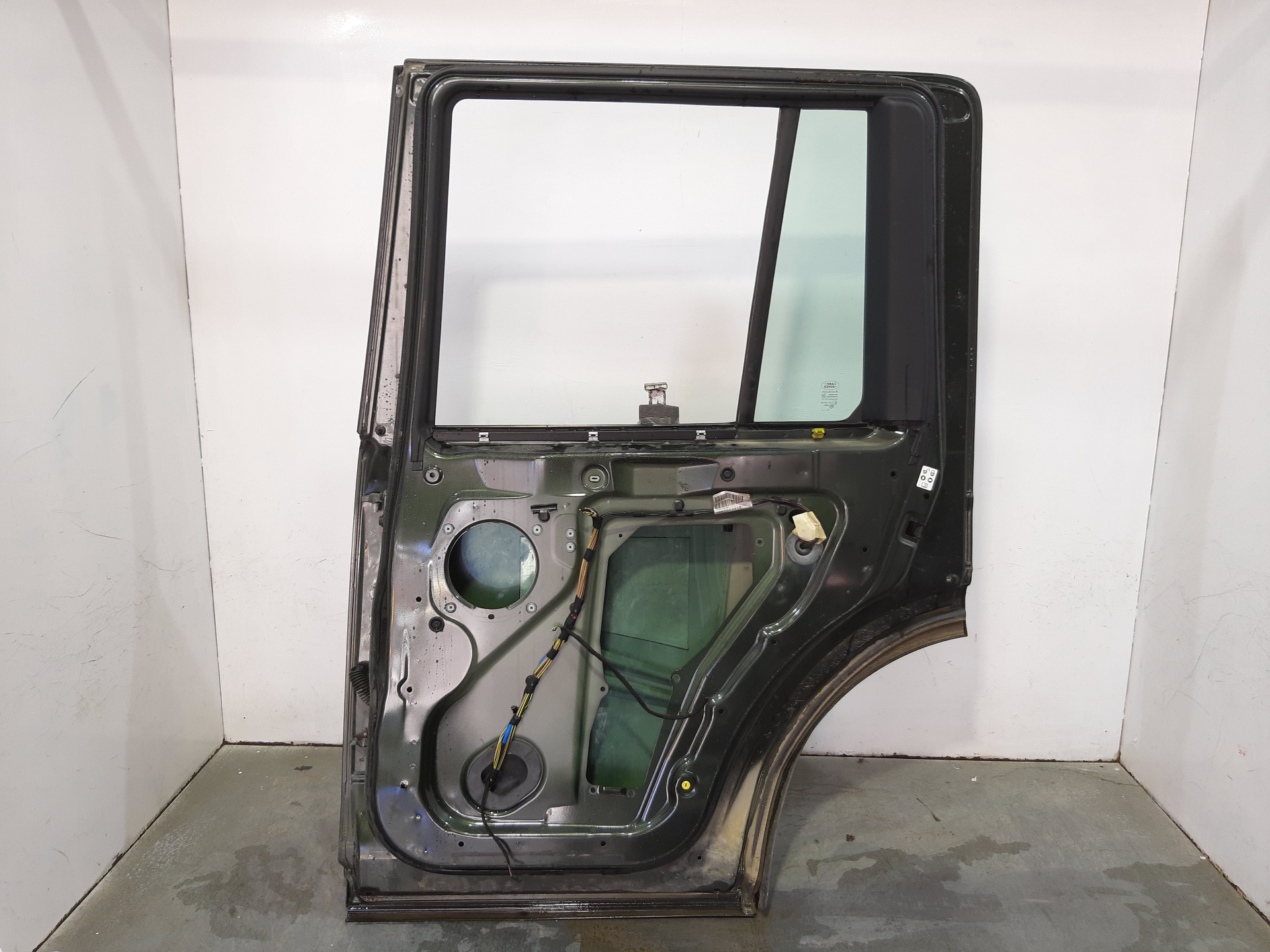 LAND ROVER Discovery 4 generation (2009-2016) Rear Right Door BFA780180 23013004