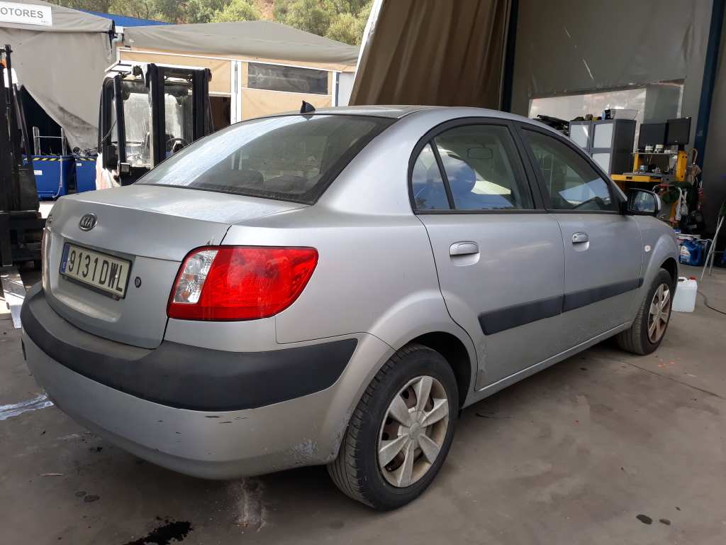 KIA Rio 2 generation (2005-2011) Стеклоподъемник передней левой двери 824011W020 18409929