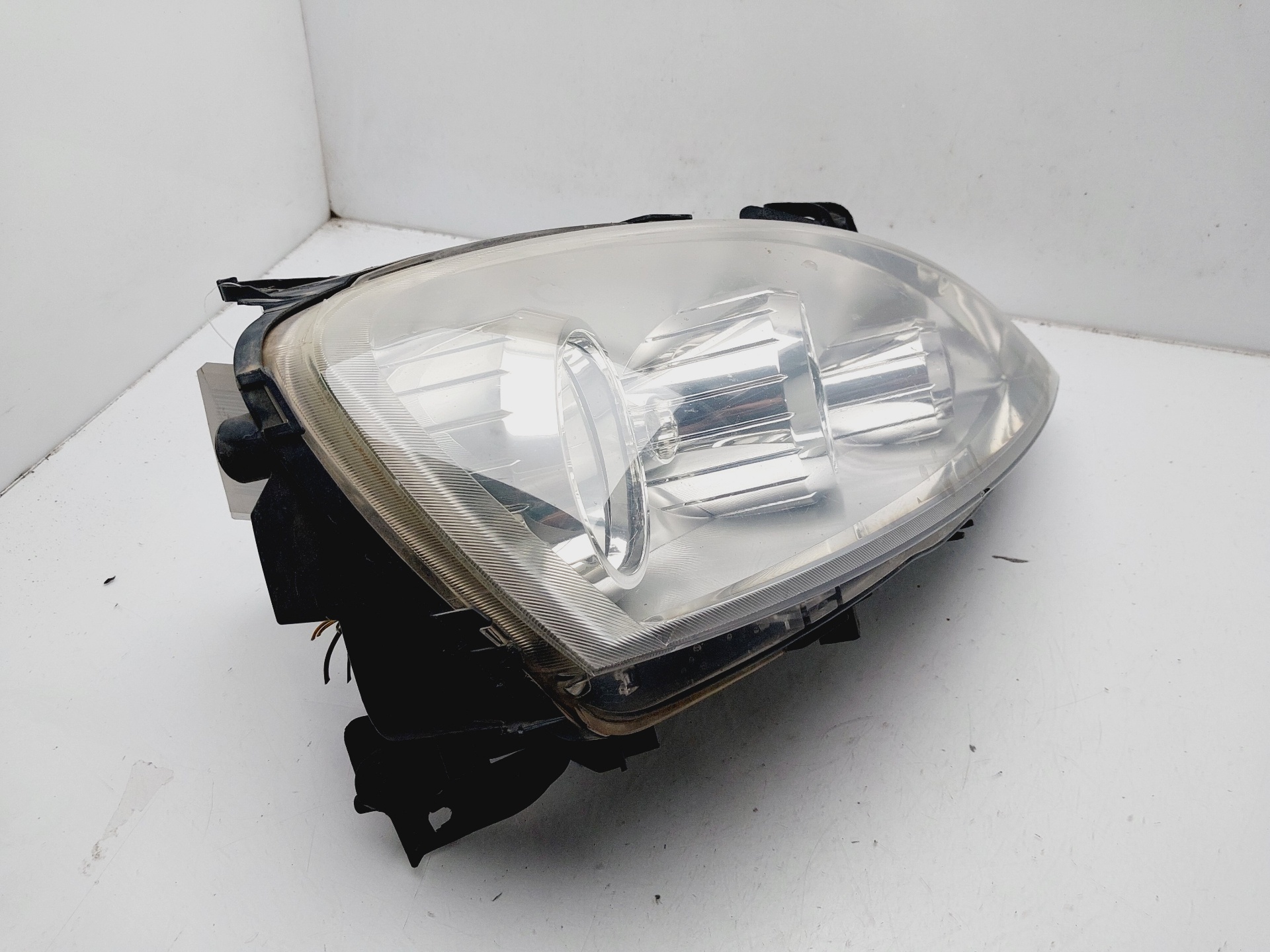 FIAT Uno 1 generation (1983-1995) Front Right Headlight 13100536 25710236