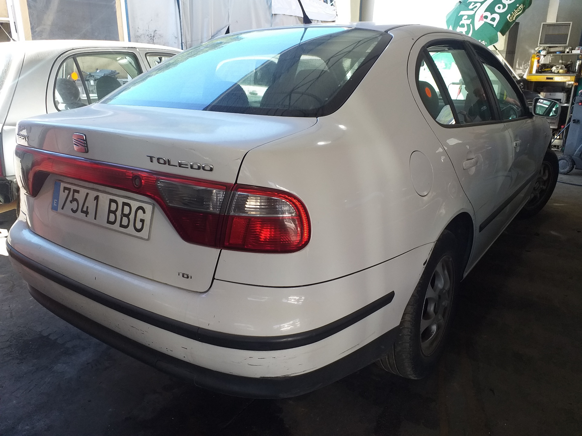 SEAT Toledo 2 generation (1999-2006) Galinių dešinių durų stiklo pakelėjas 1M0839730F 18743639