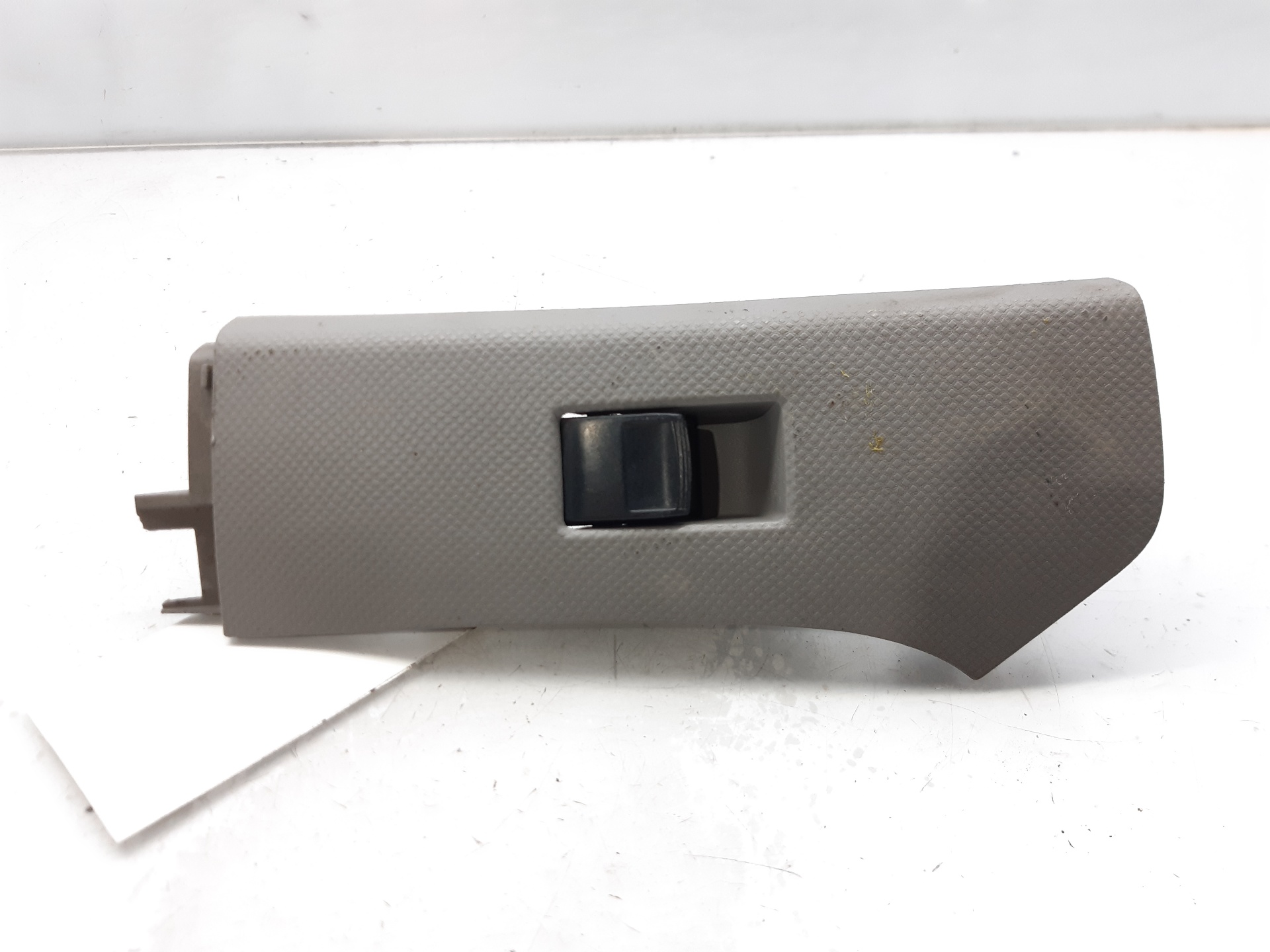 TOYOTA Yaris 2 generation (2005-2012) Front Right Door Window Switch 742310D090 21011512