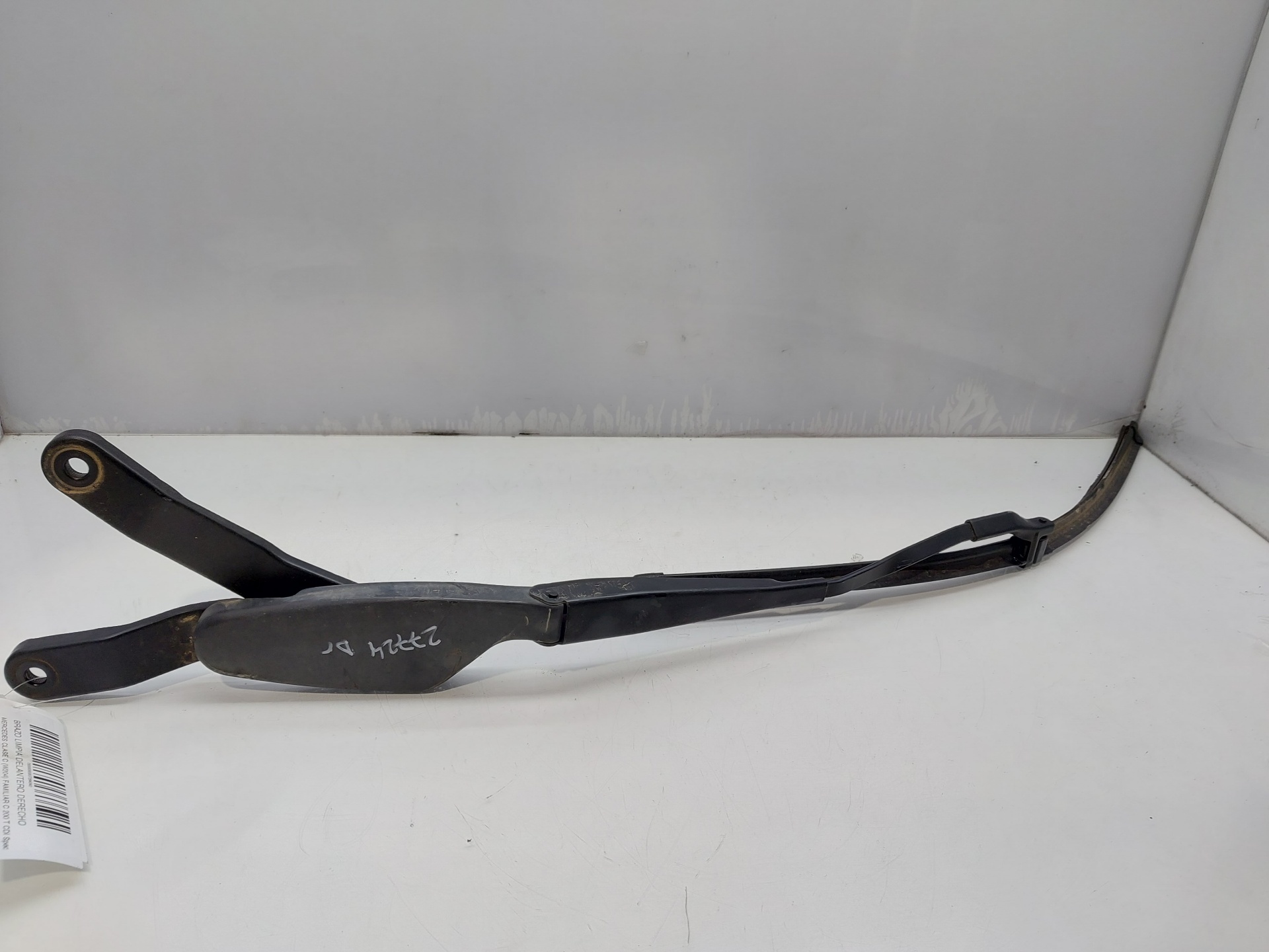 MERCEDES-BENZ C-Class W204/S204/C204 (2004-2015) Front Wiper Arms A2048201544 24931909