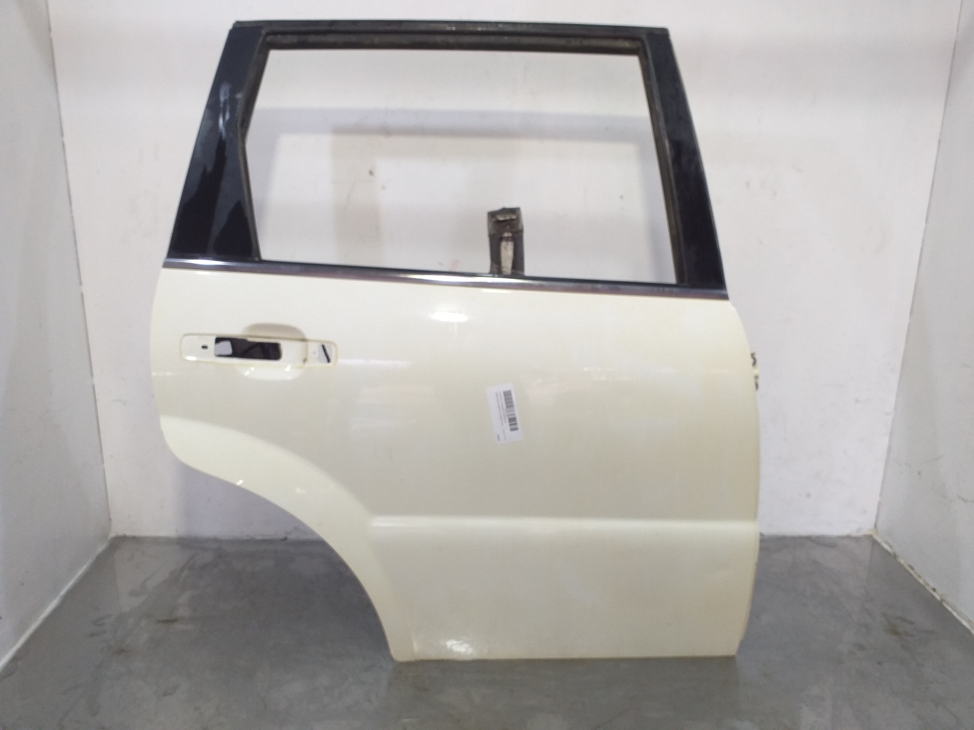 SSANGYONG Rear Right Door 6300408103 25072742