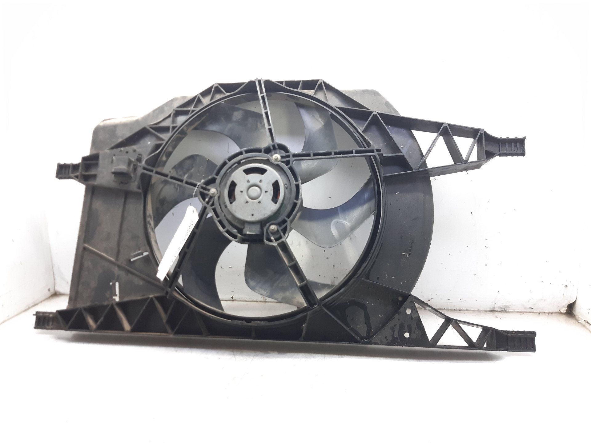 RENAULT Laguna 2 generation (2001-2007) Diffuser Fan 1831068000 20627624