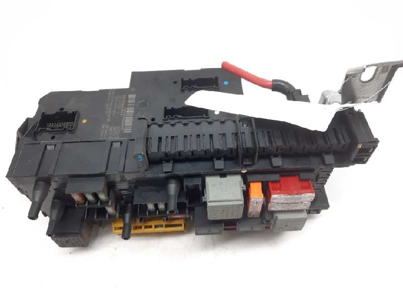 MERCEDES-BENZ C-Class W204/S204/C204 (2004-2015) Fuse Box 2049006301 18503426