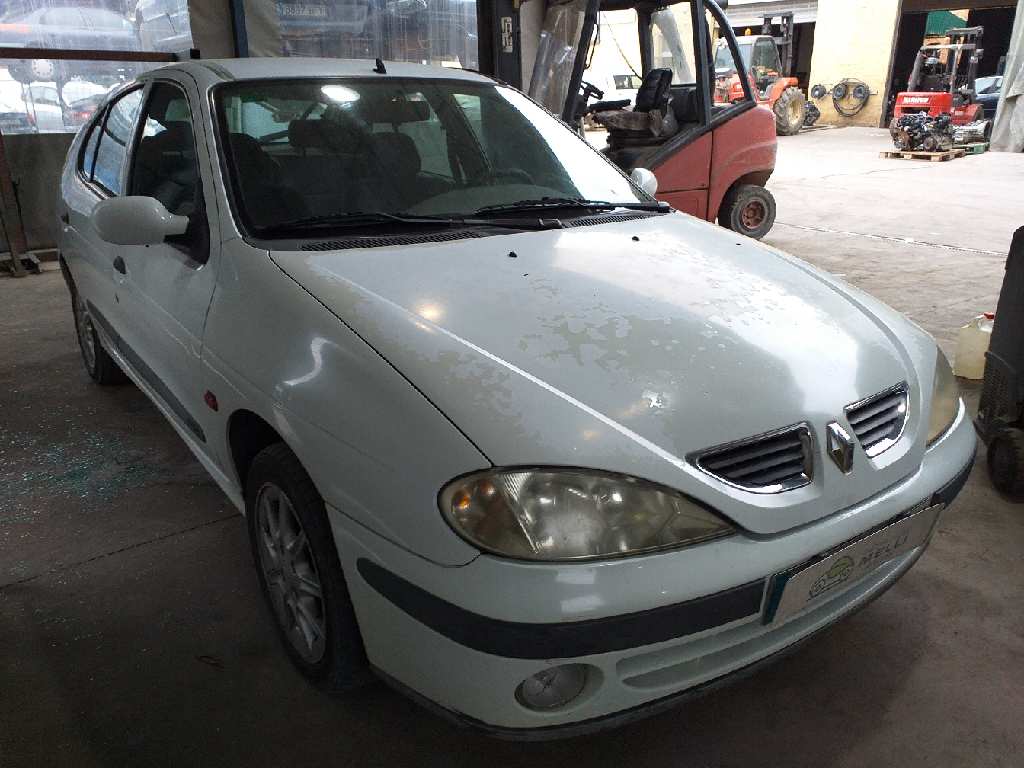 RENAULT Megane 1 generation (1995-2003) Främre höger dörrfönsterbrytare 7700836270 22070690