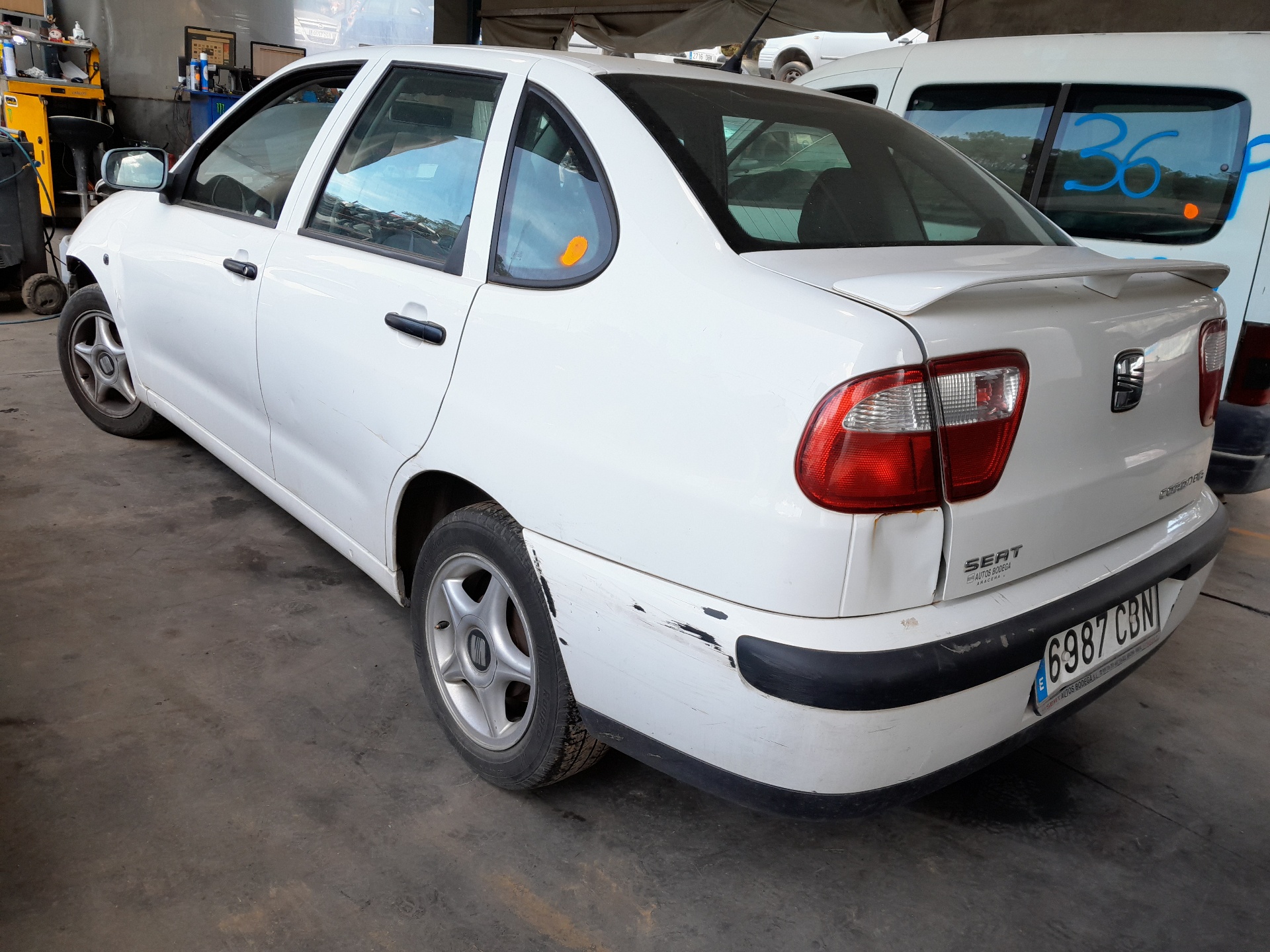 SEAT Ibiza 2 generation (1993-2002) Galinis dangtis 6K5827025L 20998496