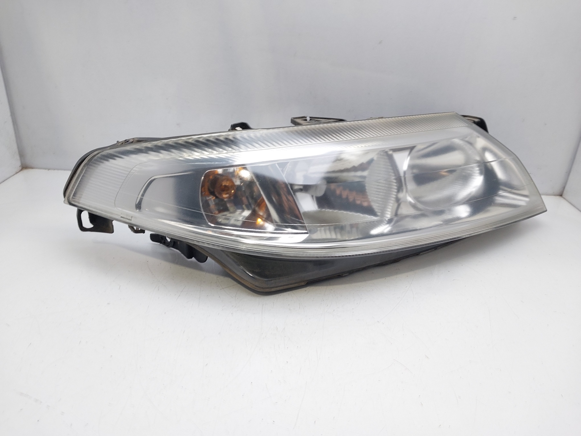 RENAULT Laguna 2 generation (2001-2007) Фара передняя правая 8200163324 21356201