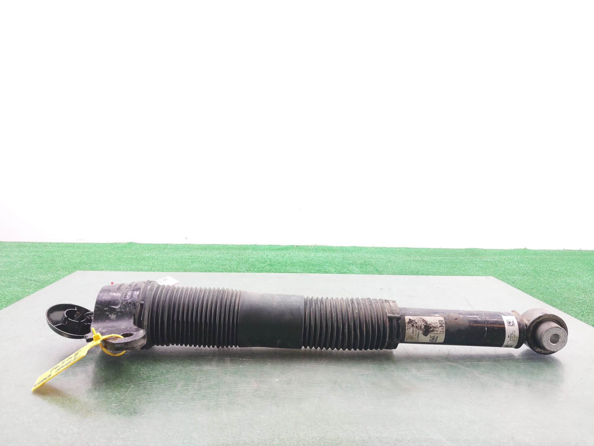 LAND ROVER Discovery Sport 1 generation (2014-2024) Rear Right Shock Absorber FK7218W002CC 25268875
