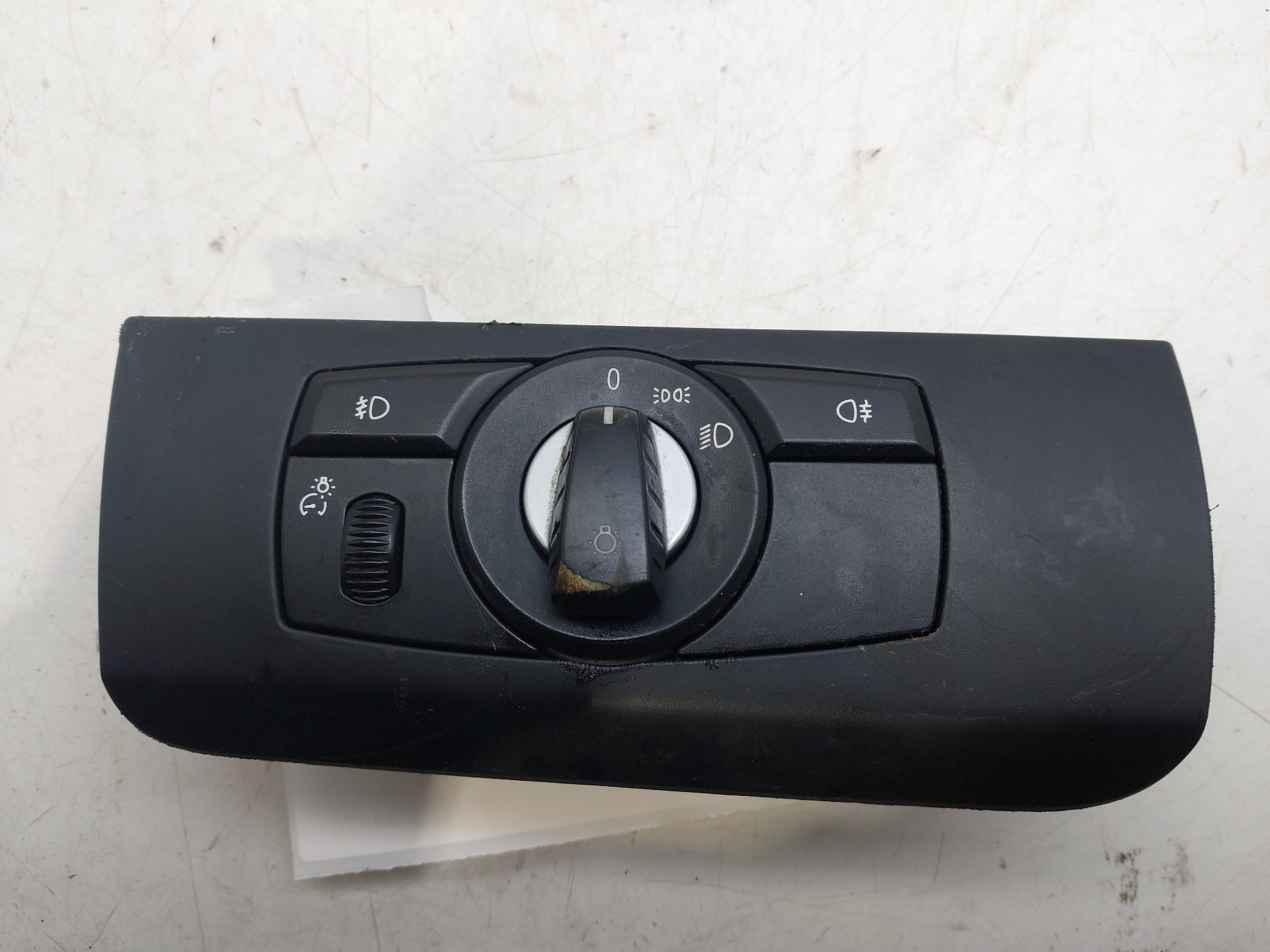 BMW X6 E71/E72 (2008-2012) Headlight Switch Control Unit 9134733 23883203
