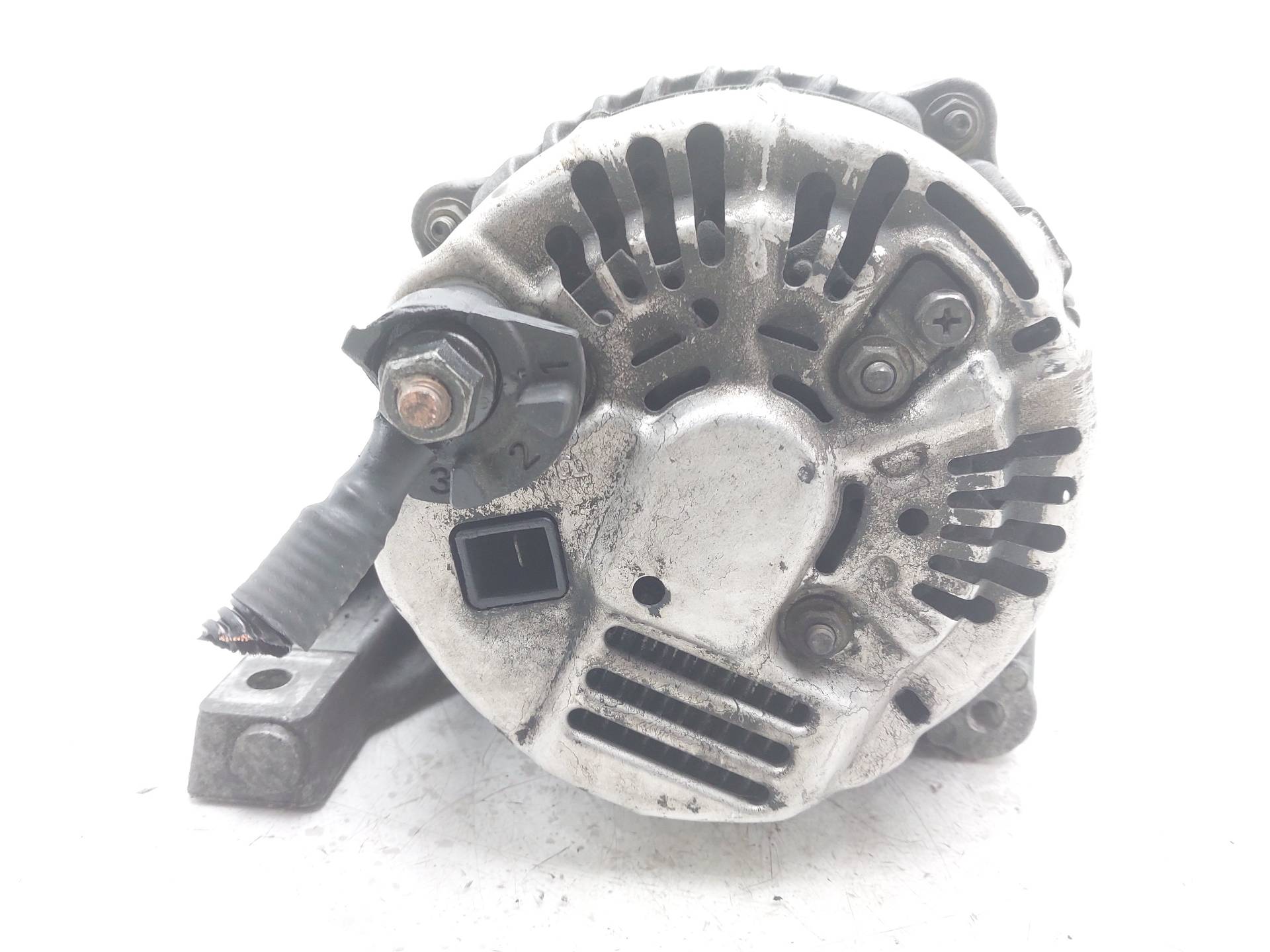 VOLVO V40 1 generation (1996-2004) Alternator 9472908 23552369