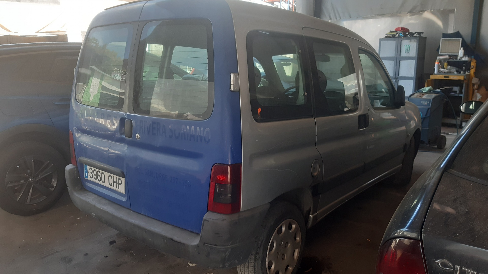 PEUGEOT Partner 1 generation (1996-2012) Фонарь задний правый 6351EC 22423419