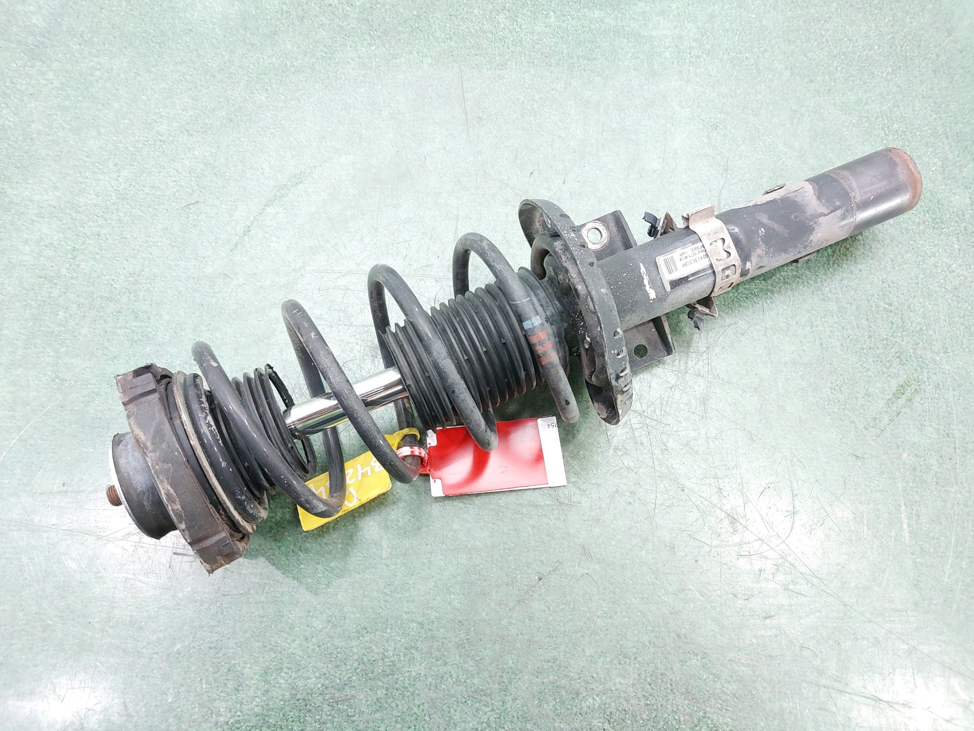 SEAT Leon 1 generation (1999-2005) Front Right Shock Absorber 6Q0413031BR 24309445