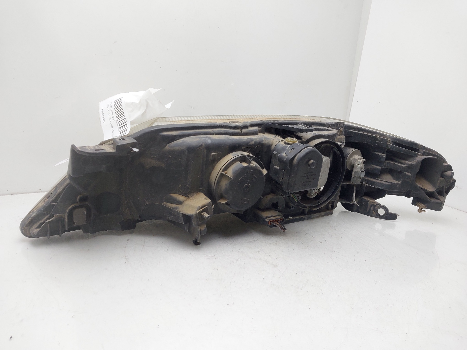 CHEVROLET 3 Series E90/E91/E92/E93 (2004-2013) Oikea etuvalo 631169427480 23956497