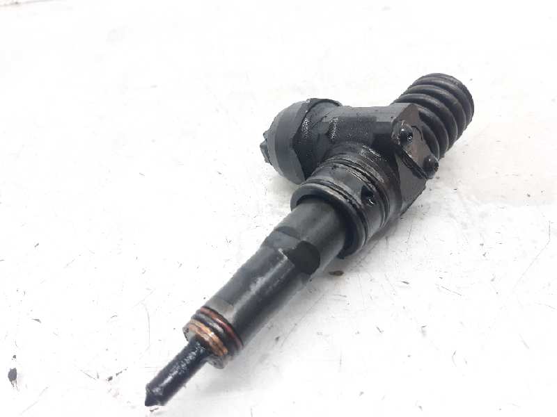 VOLKSWAGEN Jetta 5 generation (2005-2011) Форсунка палива 038130073AG 18637266