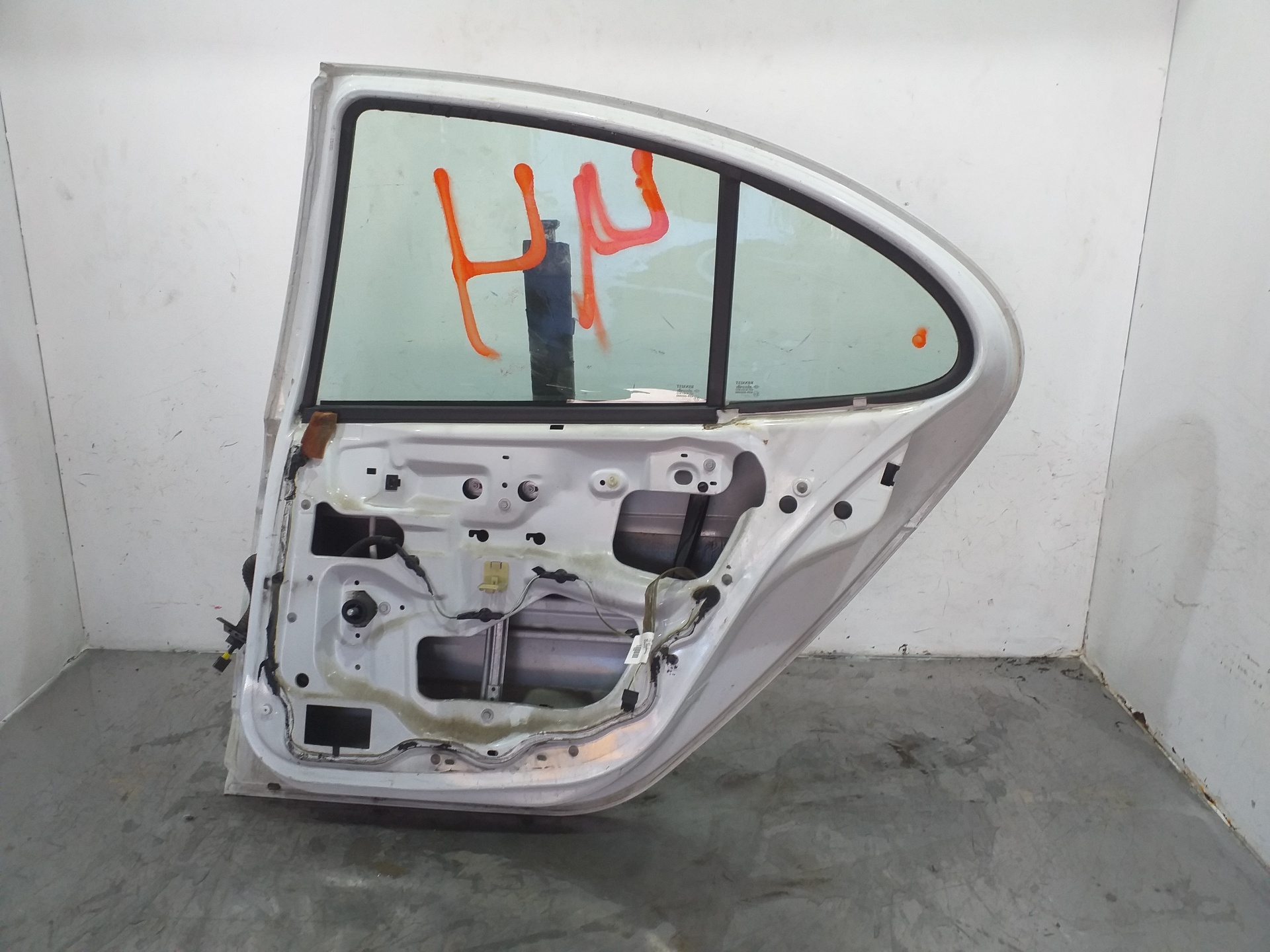 BMW 5 Series F10/F11 (2009-2017) Rear Right Door 7751471876 25401683