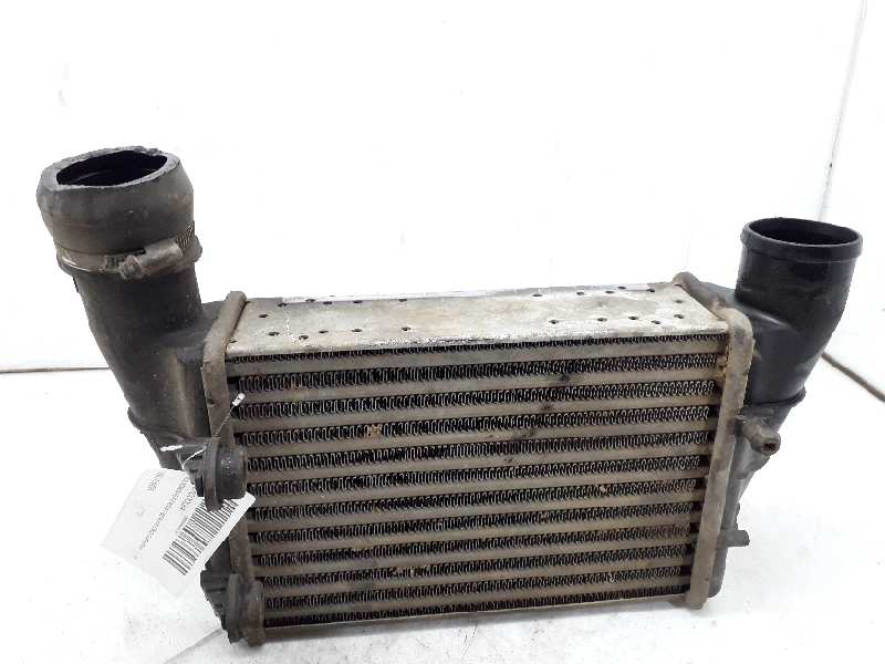 VOLKSWAGEN Passat B5 (1996-2005) Intercooler Radiator 058145805 20189227