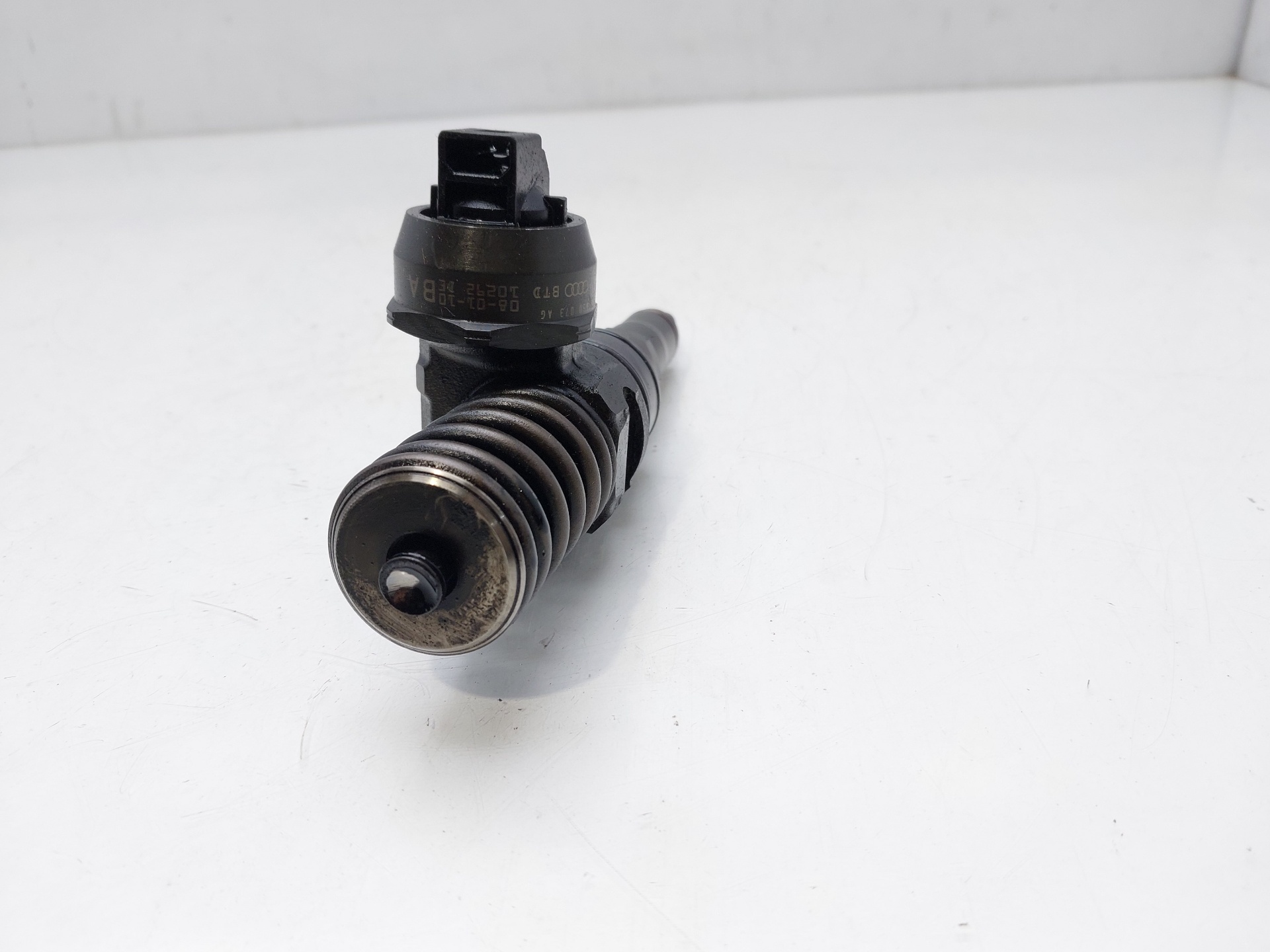 SEAT Cordoba 2 generation (1999-2009) Fuel Injector 038130073AG 21086454