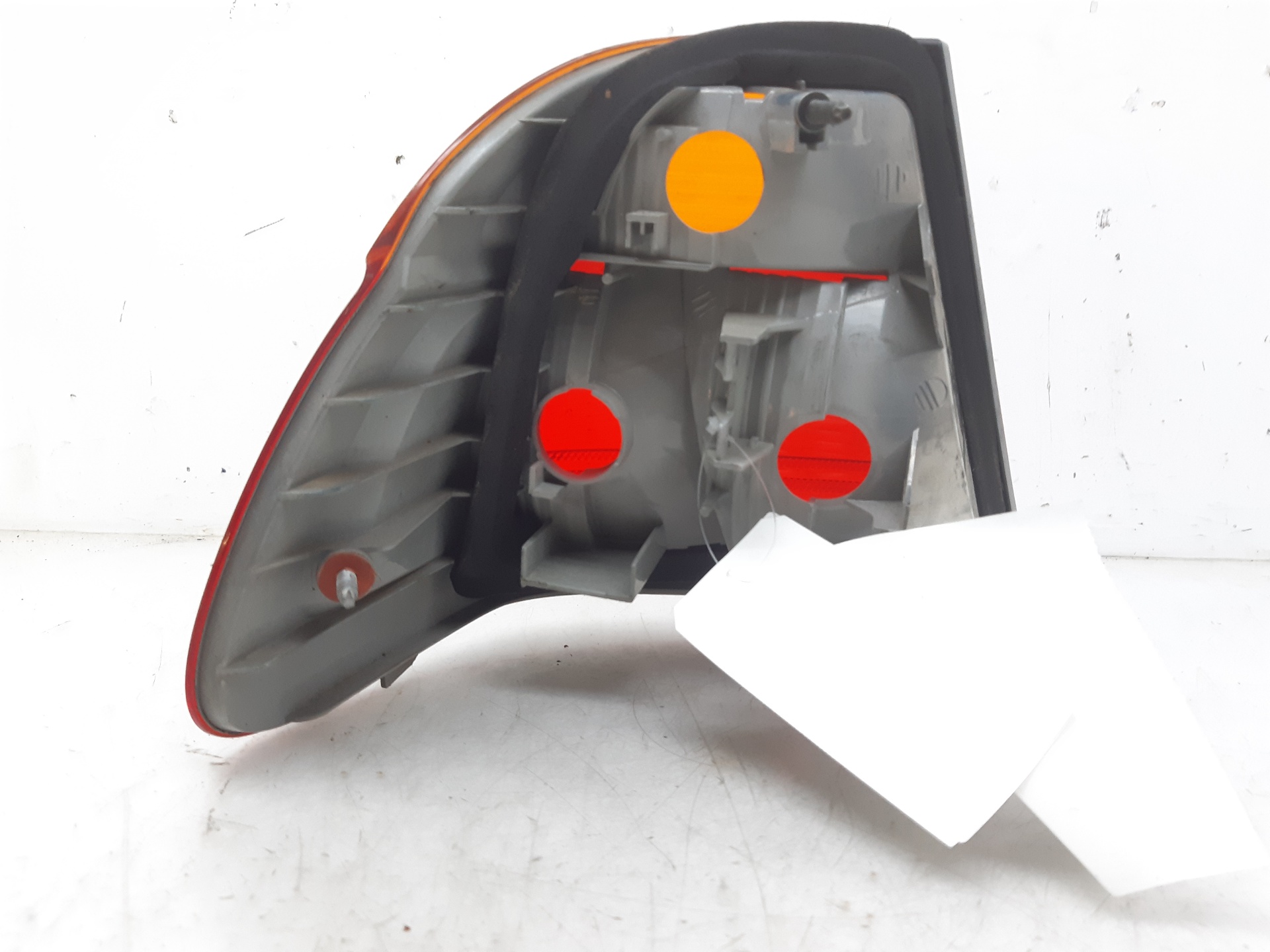 BMW 3 Series E46 (1997-2006) Rear Right Taillight Lamp 8364922 18729363