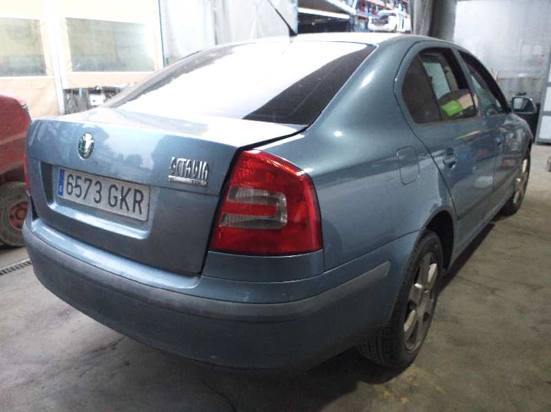 SKODA Octavia 2 generation (2004-2013) Подрулевой переключатель 1K0953519L 20196711