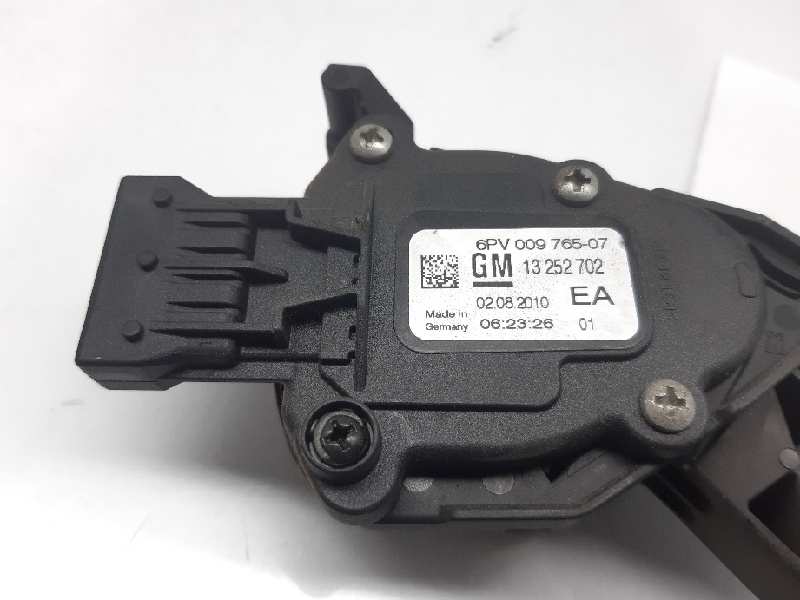 OPEL Astra J (2009-2020) Kitos kėbulo dalys 13252702 20180590