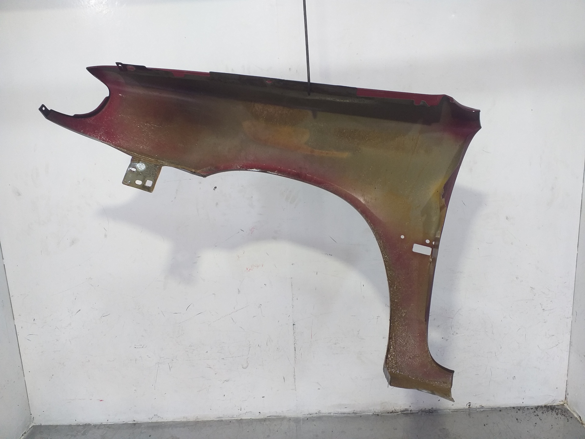 FORD Priekšējais labais spārns 7841J0 25435111