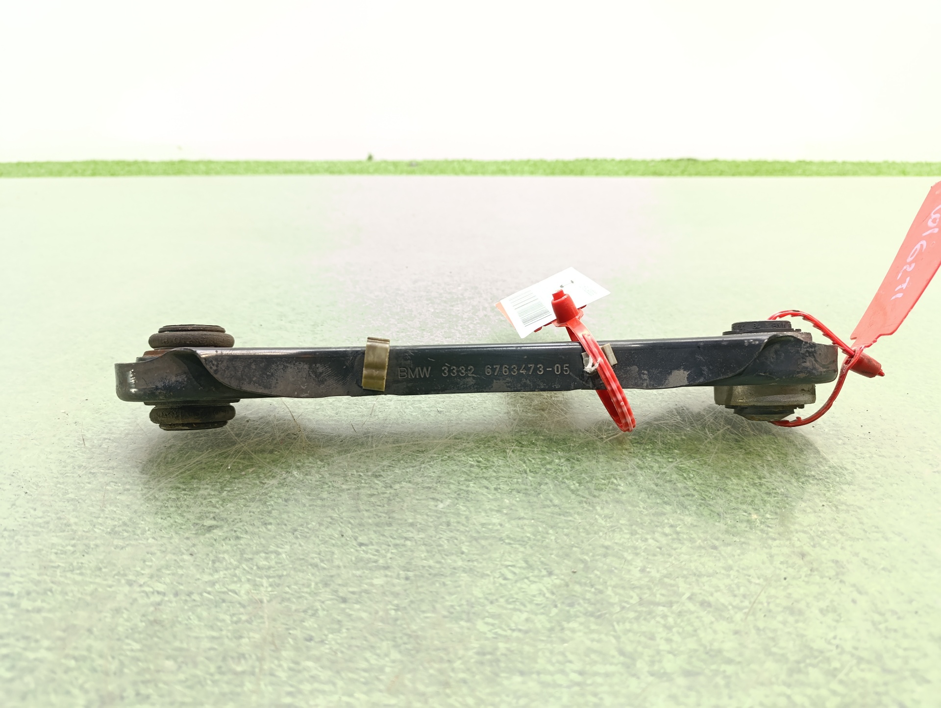 Brazo de la suspensión superior trasero izquierdo N46B20B 33326763473 de Bmw 1 (e87) 2007-2011 - pieza usada